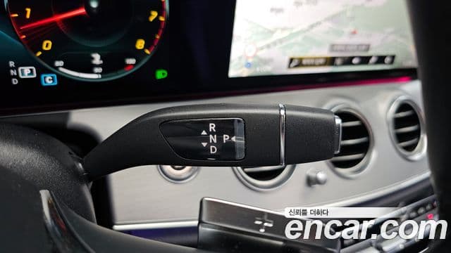 Mercedes-Benz E-Class 2021 — ფოტო 9/20