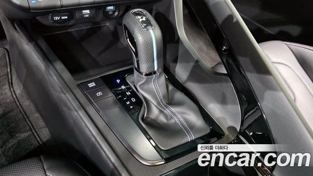 Hyundai The New Avante Hybrid 2021 — Şəkil 16/20