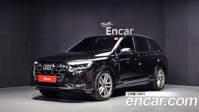 Audi Q7 2024 — Фото 1/20
