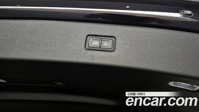Audi Q7 2024 — Photo 34/35