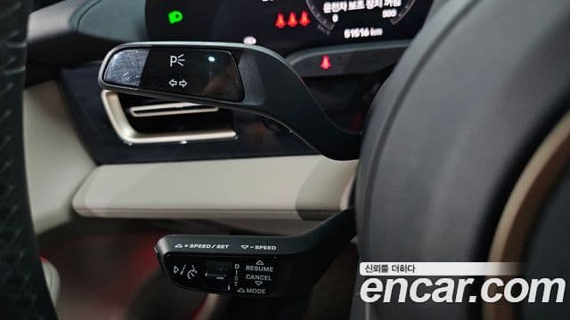 Porsche Taycan 2022 — Şəkil 25/41