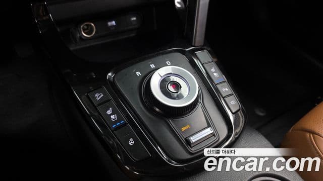 Kia Seltos 2022 — ფოტო 9/20
