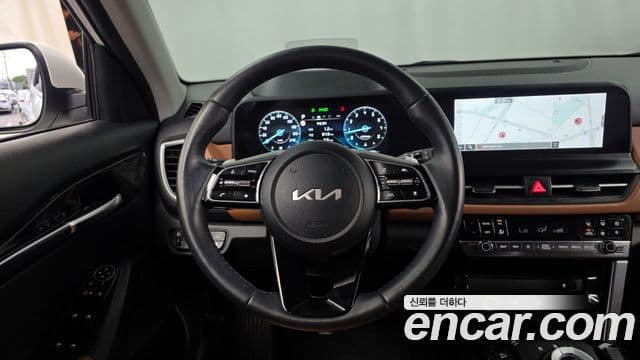Kia Seltos 2022 — ფოტო 13/20