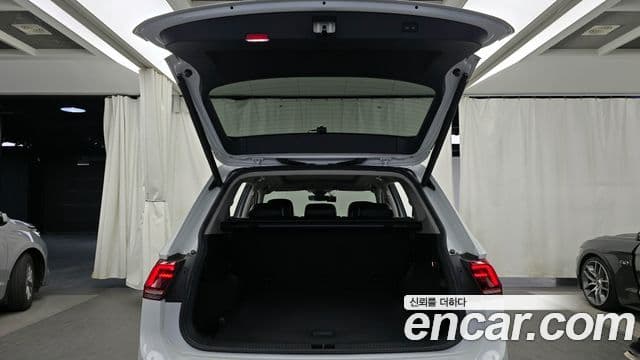 Volkswagen Tiguan Allspace 2018 — Şəkil 20/20