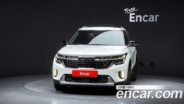 Kia Seltos 2023 — ფოტო 3/20