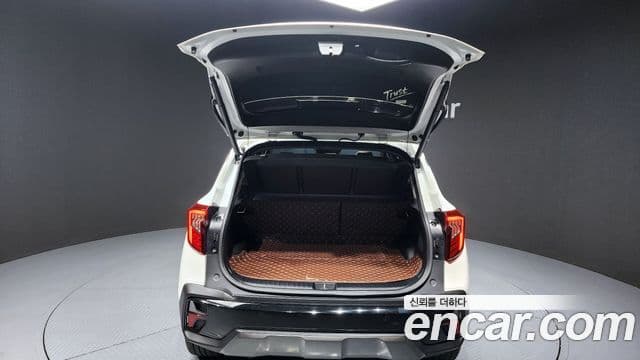 Kia Seltos 2023 — ფოტო 20/20
