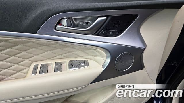 Genesis G70 2019 — Photo 29/34