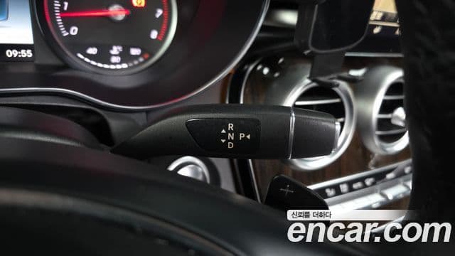 Mercedes-Benz C-Class 2018 — ფოტო 26/30