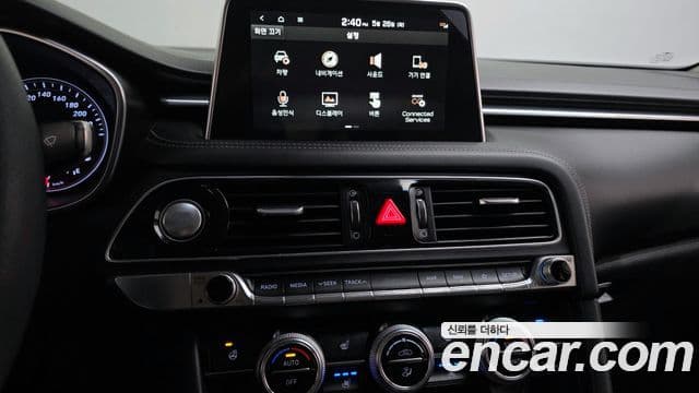 Genesis G70 2018 — ფოტო 14/20