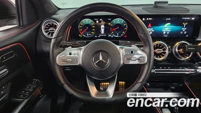 Mercedes-Benz GLB-Class 2021 — Şəkil 12/20
