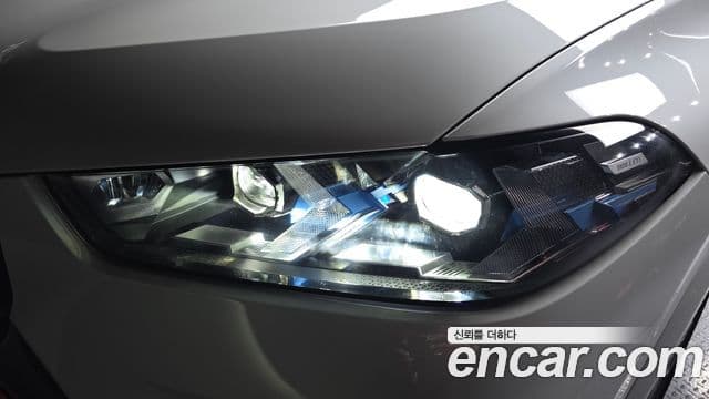 BMW X5 2025 — Photo 2/32