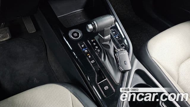 Kia Niro 2022 — фото 9 из 20