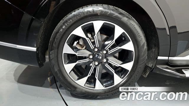 Kia Carnival 2021 — ფოტო 5/20