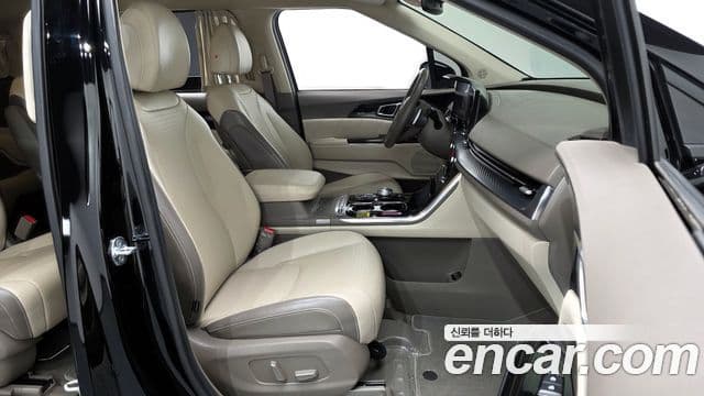 Kia Carnival 2021 — Photo 26/38