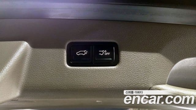 Kia Carnival 2021 — Photo 2/38