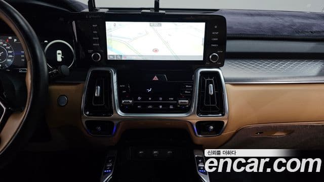 Kia Sorento 2021 — Photo 15/20