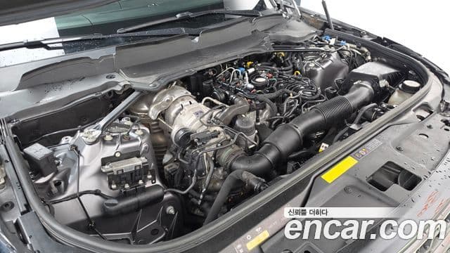 Land Rover Discovery 5 2019 — ფოტო 19/20
