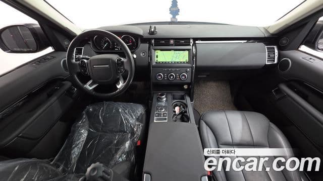 Land Rover Discovery 5 2019 — ფოტო 12/20