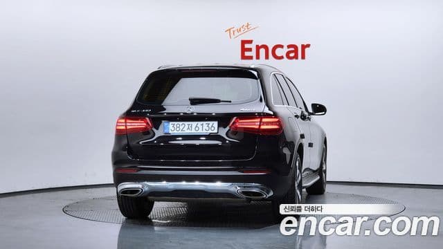 Mercedes-Benz GLC-Class 2019 — фото 4 из 20