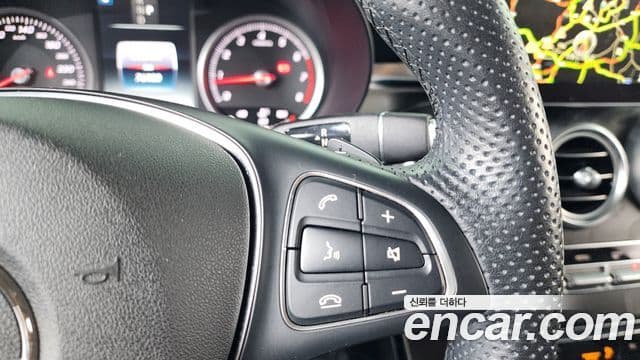 Mercedes-Benz GLC-Class 2019 — ფოტო 17/20