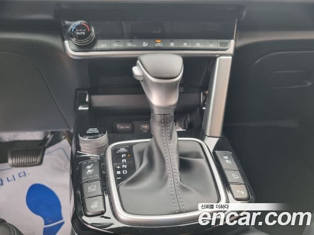 Kia Seltos 2022 — Şəkil 13/19