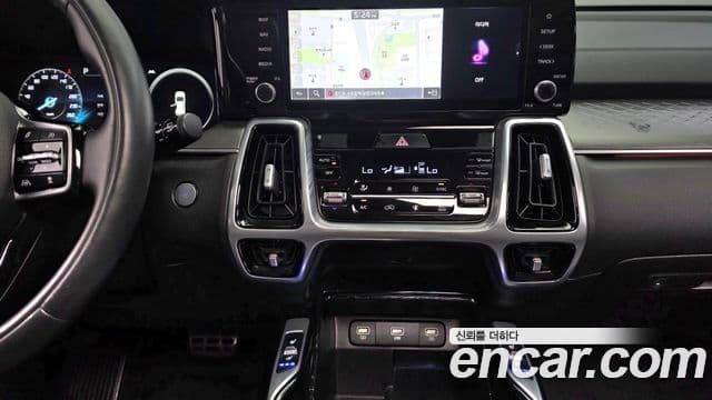 Kia Sorento 2020 — Photo 4/20