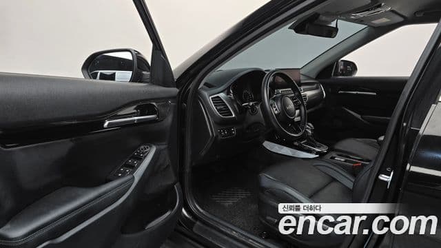Kia Seltos 2022 — ფოტო 10/20