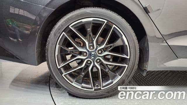 Kia K5 2020 — ფოტო 5/20