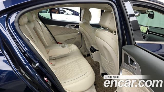 Genesis G70 2019 — фото 12 из 20