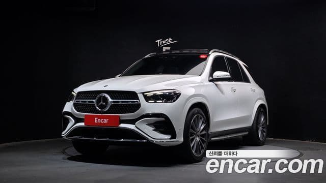Mercedes-Benz GLE-Class 2024 — Photo 17/30
