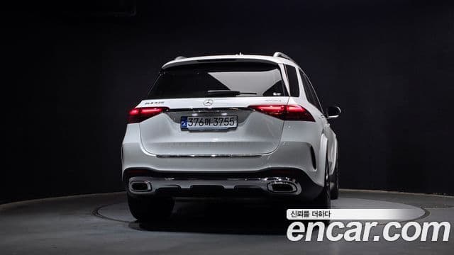 Mercedes-Benz GLE-Class 2024 — Photo 11/30