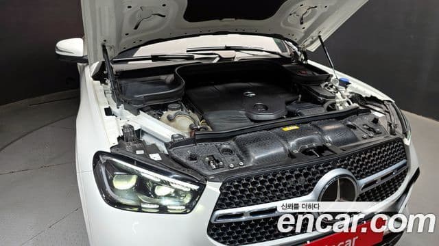 Mercedes-Benz GLE-Class 2024 — Photo 15/30
