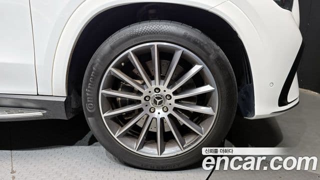 Mercedes-Benz GLE-Class 2024 — Photo 30/30