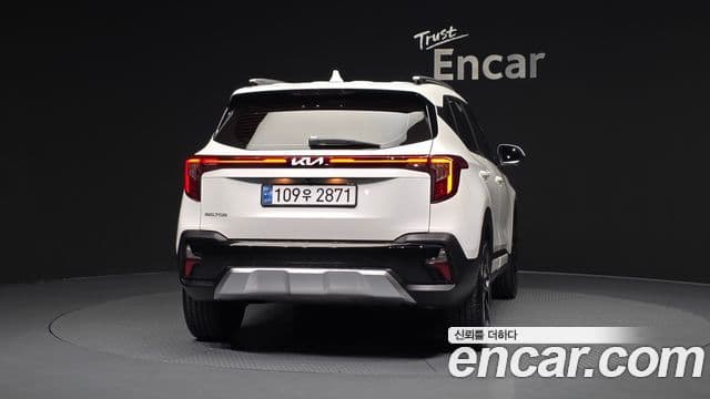 Kia Seltos 2024 — ფოტო 3/20