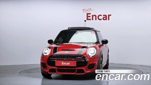 Mini Cooper S 2021 — Photo 19/20