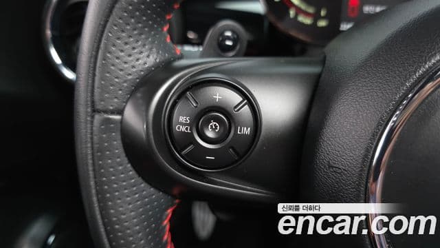 Mini Cooper S 2021 — Photo 10/20