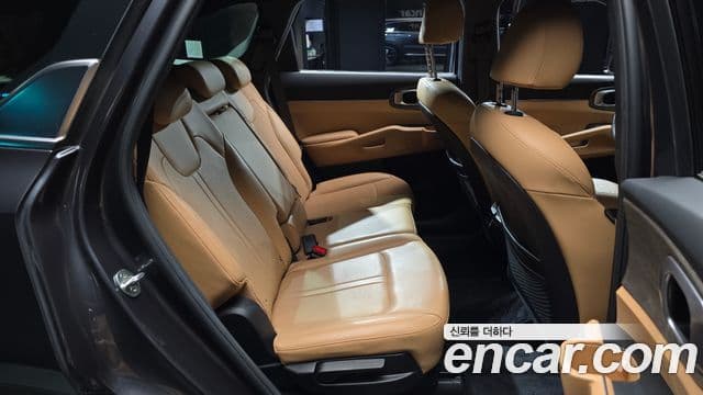 Kia Sorento 2020 — Фото 12/20