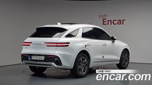 Genesis GV70 2021 — ფოტო 2/20