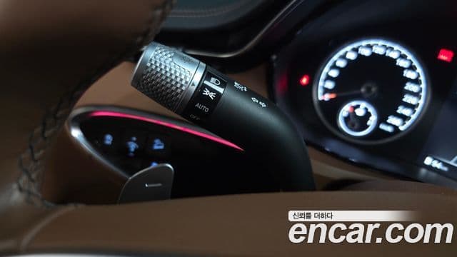 Genesis GV70 2021 — Photo 5/33
