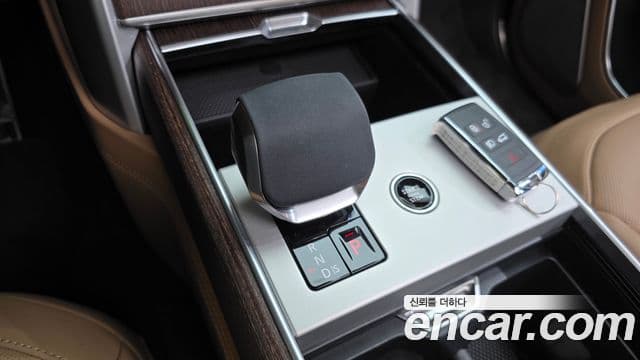 Land Rover Range Rover 2024 — Şəkil 19/20