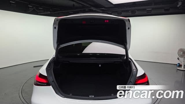 Mercedes-Benz E-Class 2021 — Şəkil 20/20