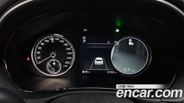 Genesis GV70 2021 — ფოტო 8/20