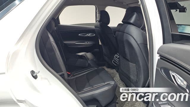 Genesis GV70 2021 — ფოტო 11/20