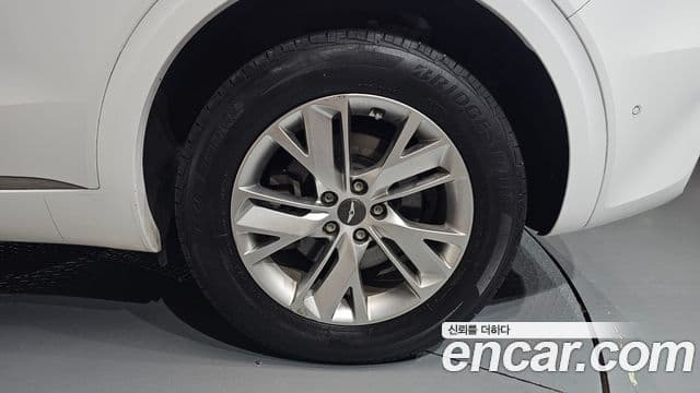 Genesis GV70 2021 — Photo 35/35