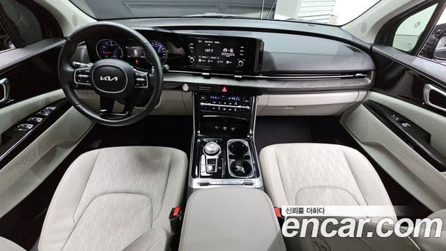 Kia Carnival 2023 — Şəkil 7/20