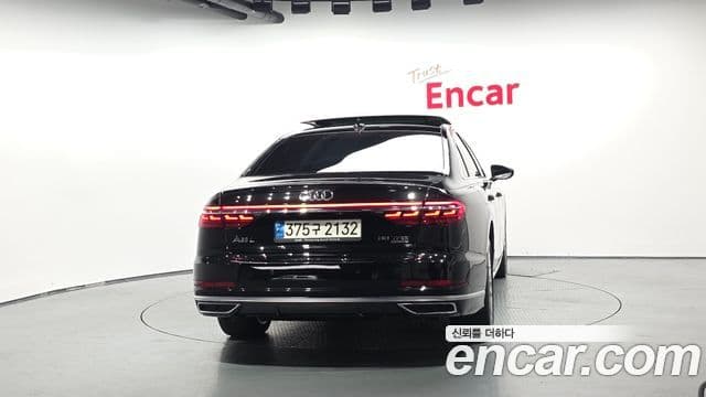 Audi A8 2021 — ფოტო 3/20