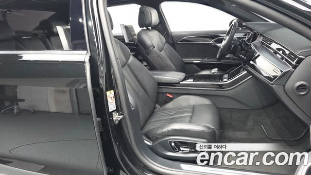 Audi A8 2021 — ფოტო 10/20