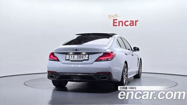 Genesis G70 2018 — ფოტო 4/20