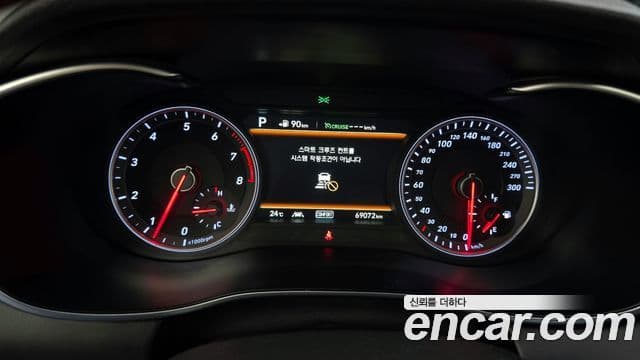 Genesis G70 2018 — ფოტო 8/20