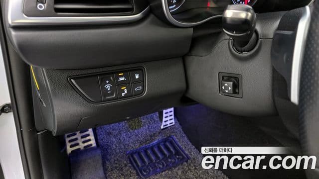 Genesis G70 2018 — ფოტო 20/20